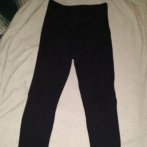 Threads 4 Thought maternity leggings size medium black diaz moto